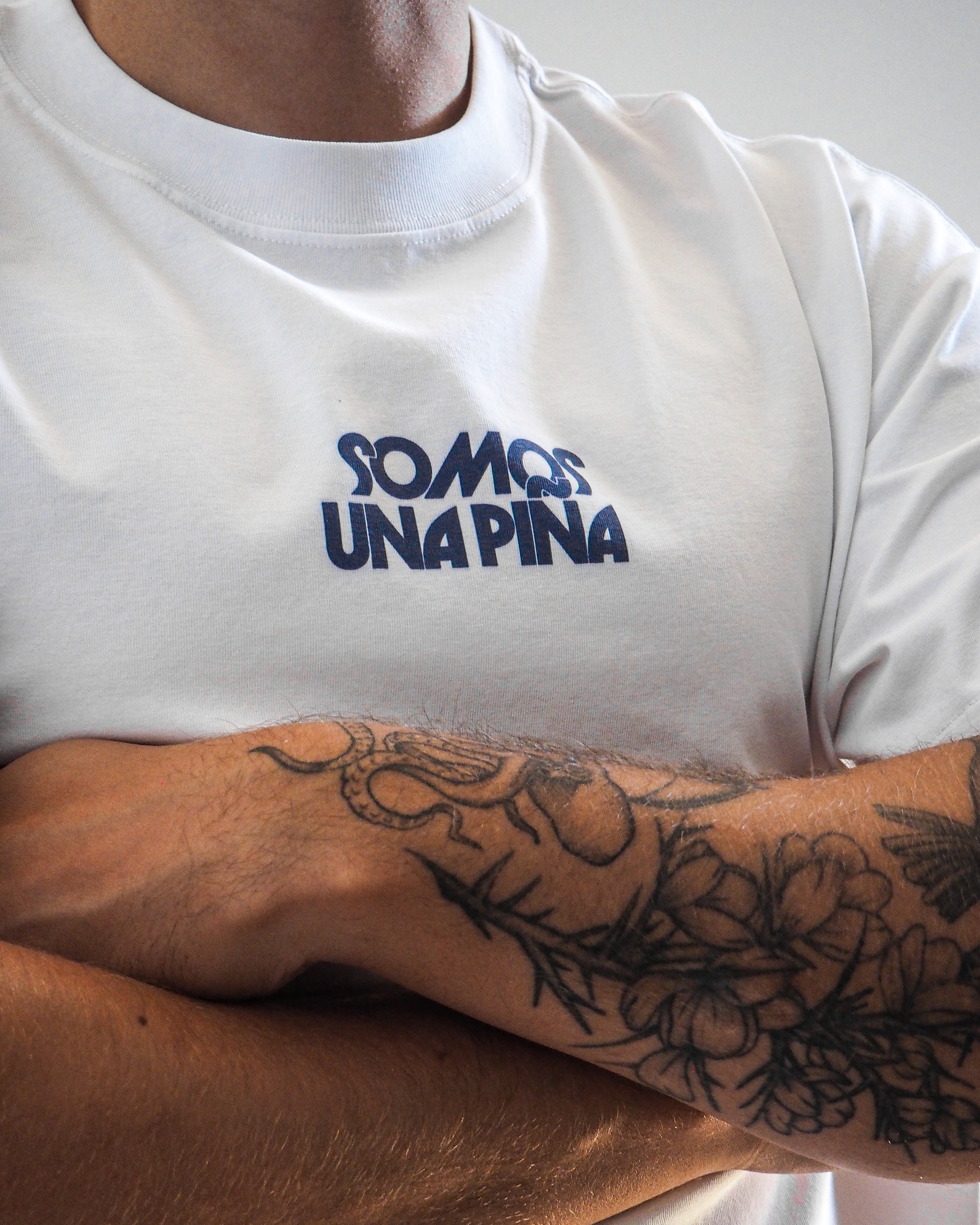 Somos una piña - Azul Esencia